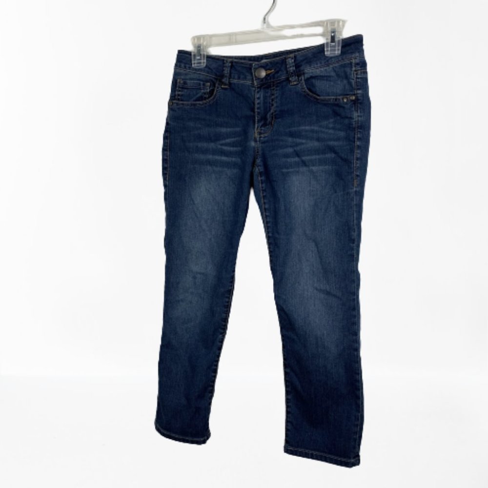 Cabi Size 2  Cropped Dark wash Jeans